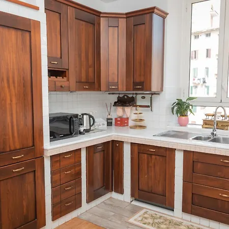 Stefania's Luxury Roma